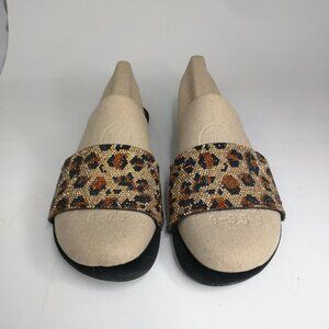 Schutz Rhinestone Bejeweled Leopard Print Slide Sandals Flat Size 8B Vacation